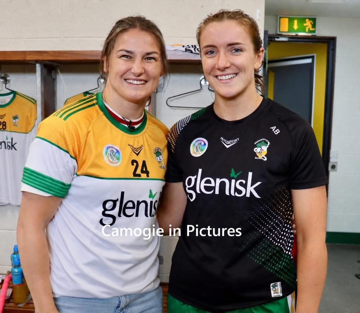 Katie Taylor Calls In To Meet Offaly Camogie Team